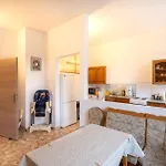 Wohnen In 09599 Apartment