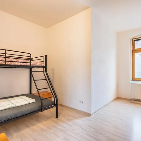 Apartment Wohnen In 09599